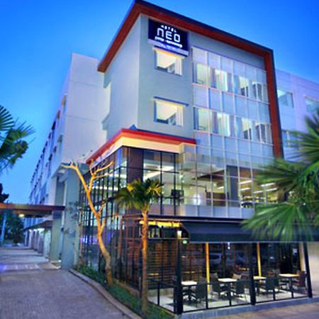 Hotel Neo Candi Simpang Lima - Semarang By Aston Luaran gambar
