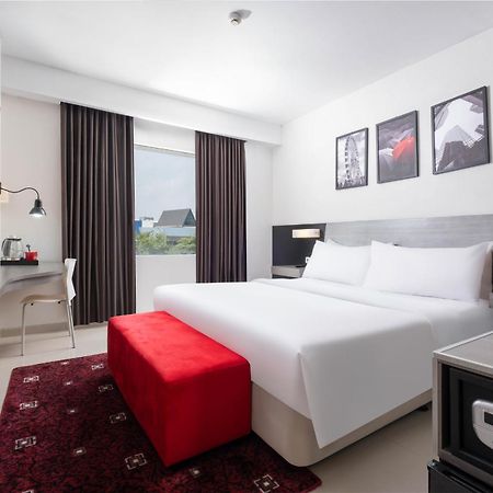 Hotel Neo Candi Simpang Lima - Semarang By Aston Luaran gambar