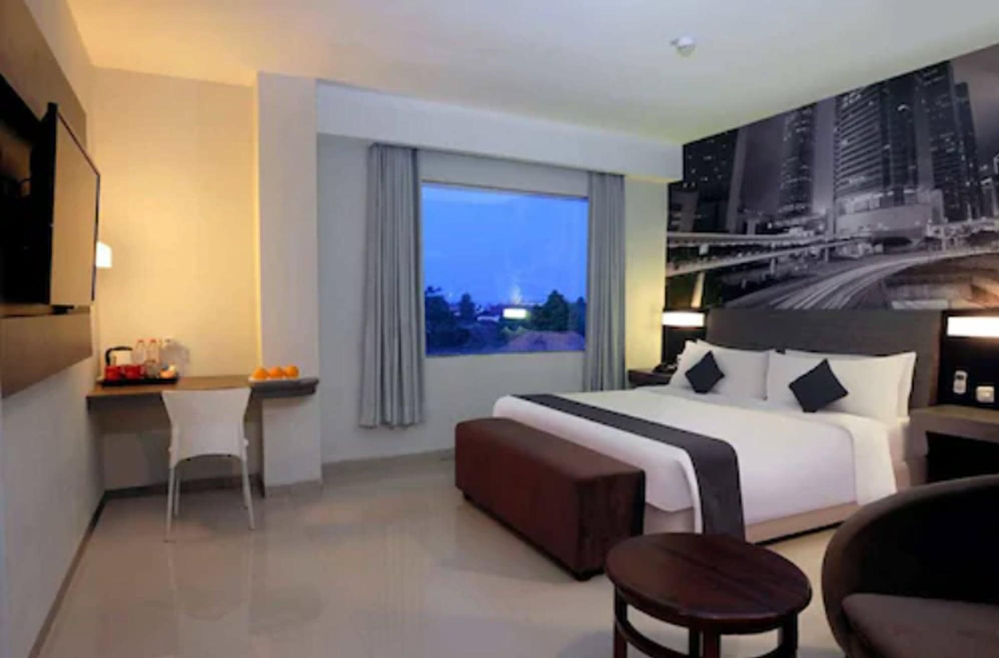 Hotel Neo Candi Simpang Lima - Semarang By Aston Luaran gambar