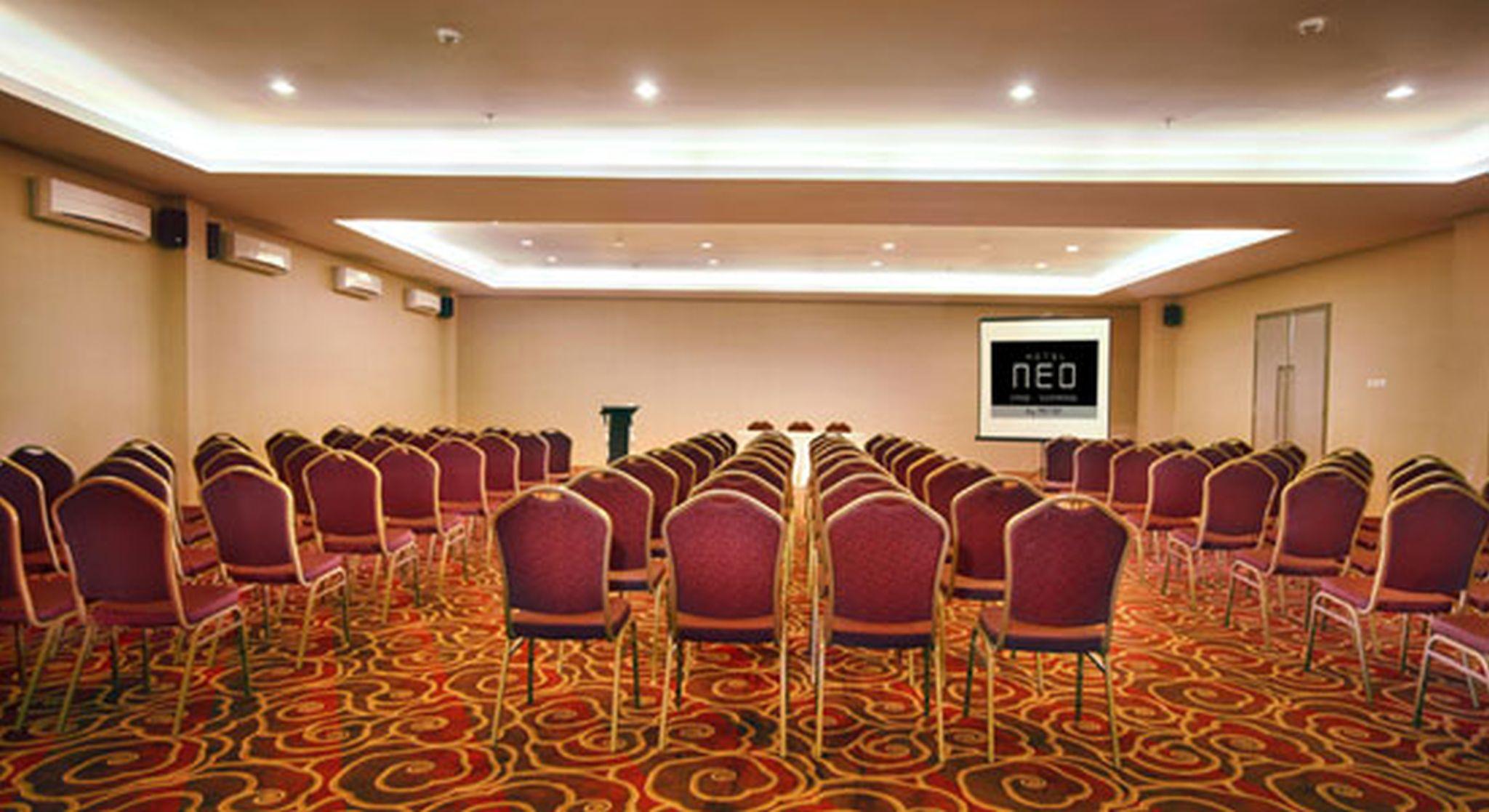 Hotel Neo Candi Simpang Lima - Semarang By Aston Luaran gambar