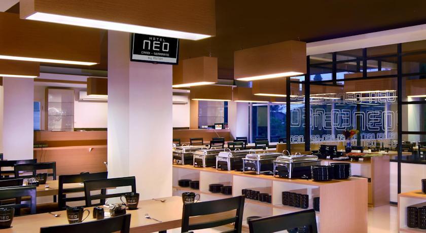 Hotel Neo Candi Simpang Lima - Semarang By Aston Luaran gambar
