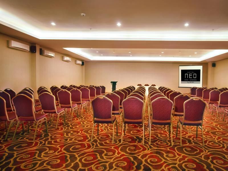 Hotel Neo Candi Simpang Lima - Semarang By Aston Luaran gambar